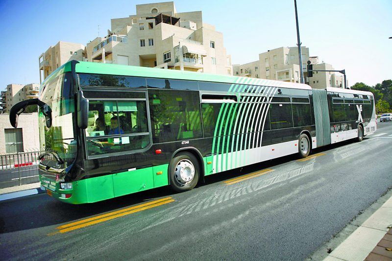 אוטובוס בירושלים (צילום: מיכל פתאל)