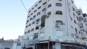 השריפה בבית חנינא (צילום: דוברות כבאות והצלה ירושלים)