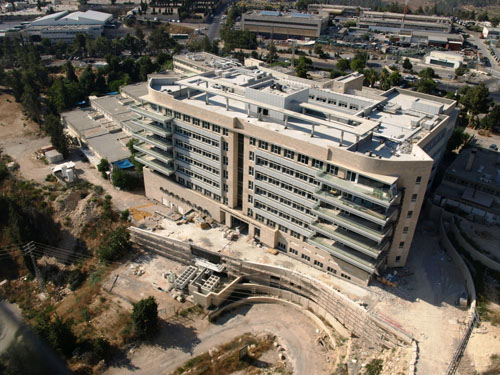 בניין האשפוז החדש במרכז הרפואי הרצוג (צילום: המרכז הרפואי הרצוג)