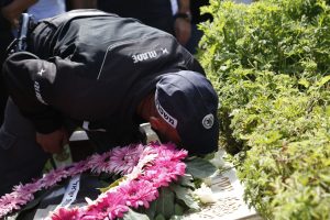 טקס לציון שנה למותו של רס"מ יוסי קירמה ז"ל (צילום: דוברות המשטרה)