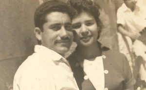 אשר ועליזה חן, כיכר הדוידקה, 1958 (צילום: באדיבות המשפחה)