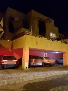 שריפה בדירה בפסגת זאב בשל שימוש לא בטיחותי בחנוכייה (צילום: כבאות והצלה ירושלים)