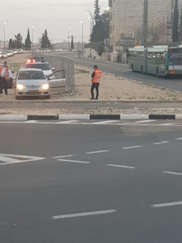 התאונה בשדרות נוה יעקב בירושלים (צילום: תיעוד מבצעי איחוד הצלה)