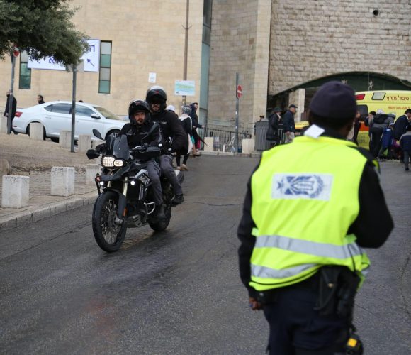 ברכת הכהנים בכותל המערבי בירושלים, פסח 2019, שוטרים ולוחמי מג"ב (צילום: דוברות המשטרה)