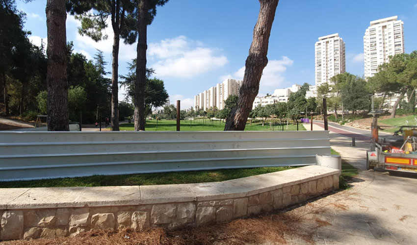 העבודות בגן סאקר (דוברות: עיריית ירושלים)