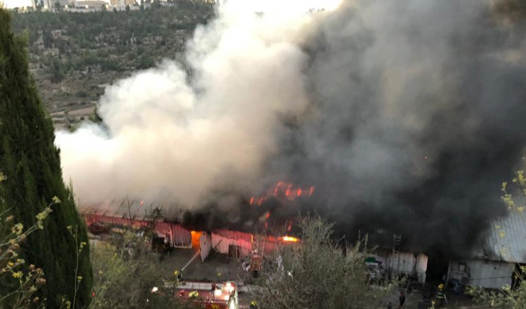 השריפה באורה (צילום: דוברות כבאות והצלה ירושלים)