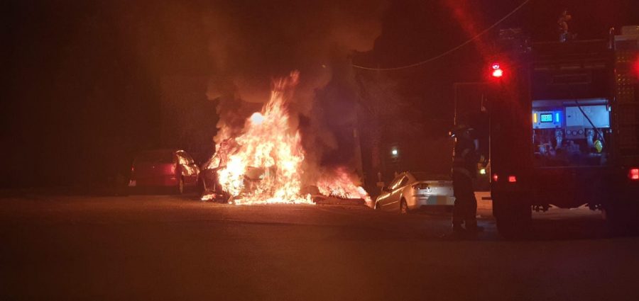 הטירוף – רכבו של מנהל אגף התברואה בעירייה וכן הרכבים של אשתו ובנו הוצתו הלילה: "הכל בטיפול המשטרה"