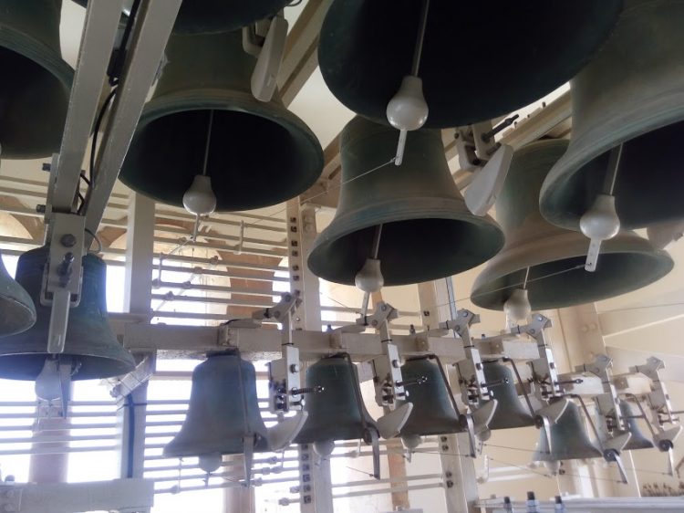 מערכת הפעמונים במגדל ימק"א (צילום: באדיבות מנהל התרבות של ימק"א)