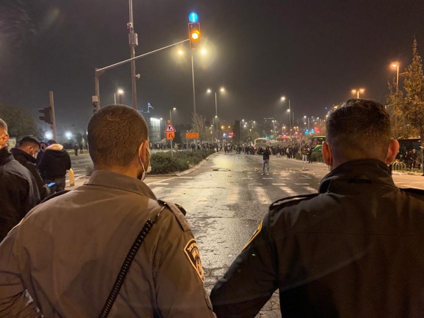 הפגנות סוערות מצד אנשי הימין (צילום: דוברות המשטרה)