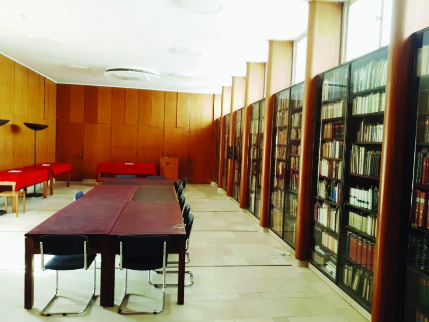 ספריית שוקן (צילום: אדם אקרמן)
