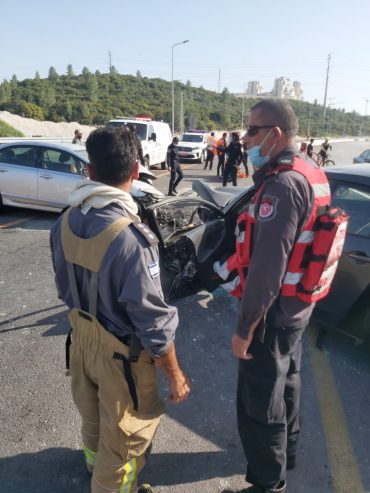 התאונה הקשה בכביש 38 (צילום: דוברות כבאות והצלה ירושלים)