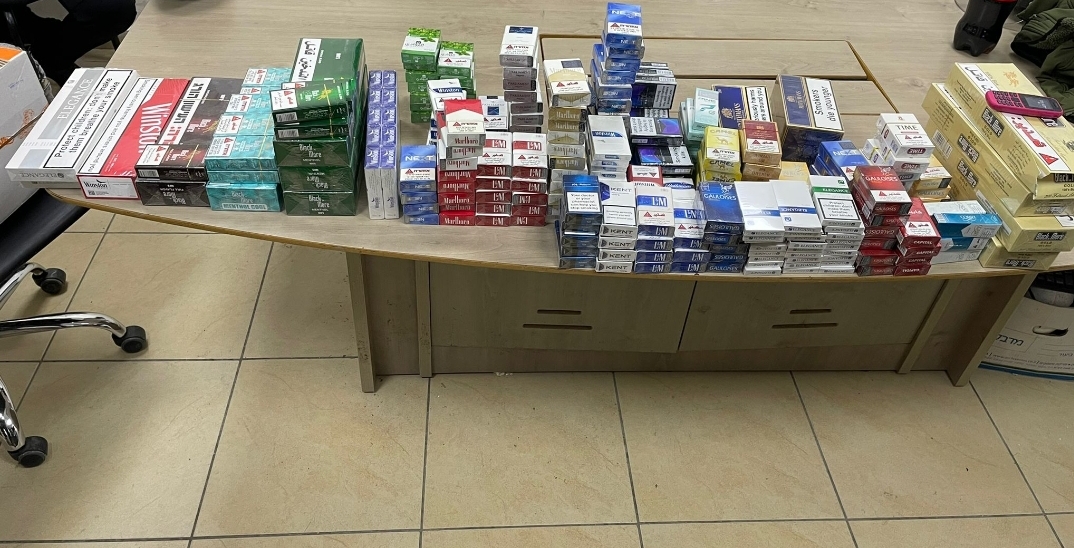 מזרח ירושלים: נתפסו אלפי סיגריות מזויפות