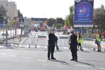 כוחות משטרה במרתון ירושלים (צילום: דוברות המשטרה)