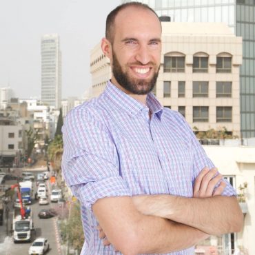 אלון שחר (צילום: עדי זיו אב)