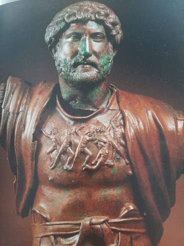 דמותו של הקיסר אדריאנוס (צילום: באדיבות מוזיאון ארץ ישראל תל אביב)