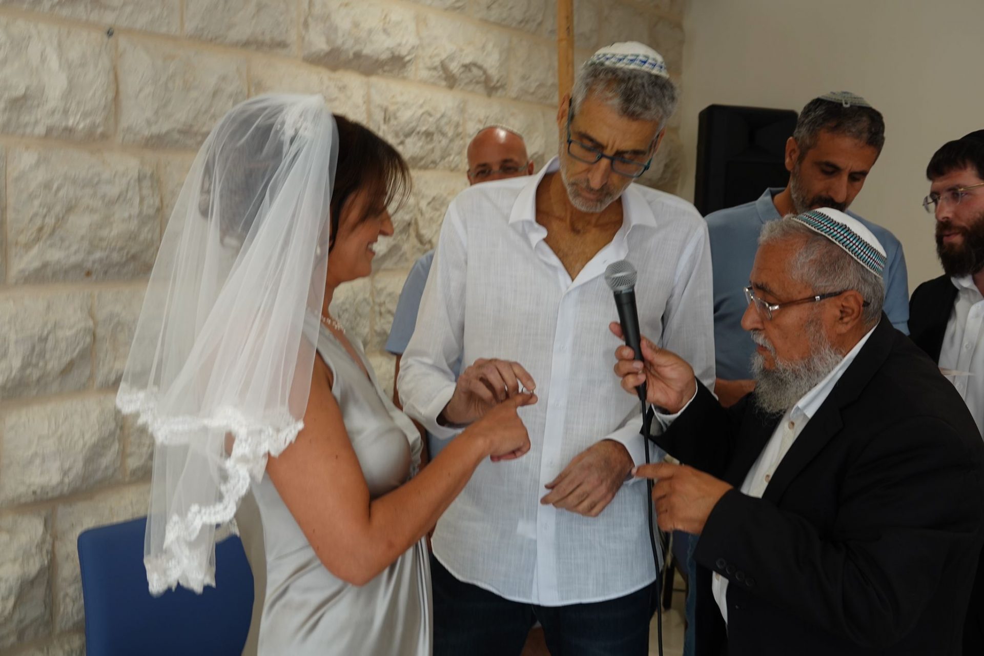 החתונה הכי מרגשת: אחרי שהסרטן הכה בפעם השנייה – עידית וליאב נישאו זה לזו בשנית, הפעם – בשערי צדק