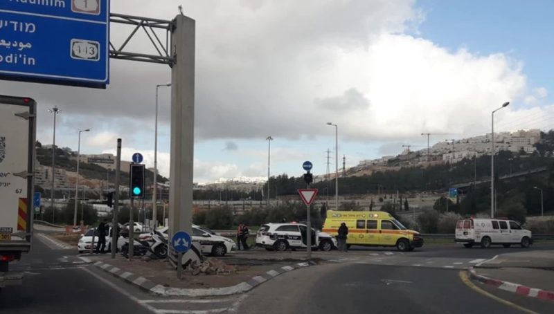תאונת דרכים בצומת גולדה מאיר (צילום ארכיון: פרטי)