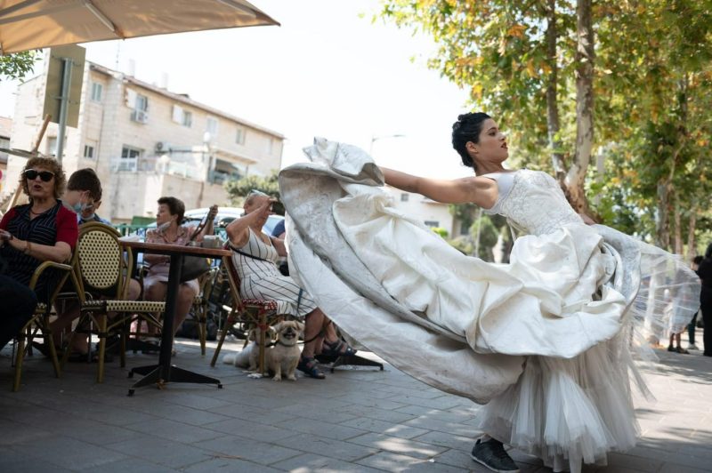 רוקדים בדרך לסופר: לקראת חגי תשרי – סדרת אירועי מחול בשכונות הירושלמיות