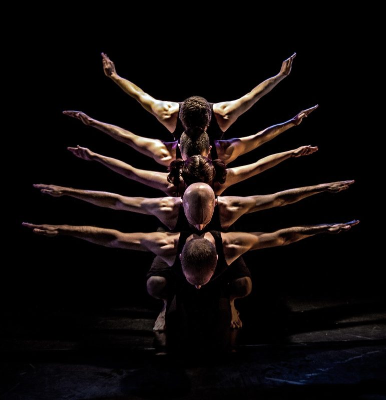מתוך המופע של 'PUSH Physical Theatre' (צילום: PR PUSH)