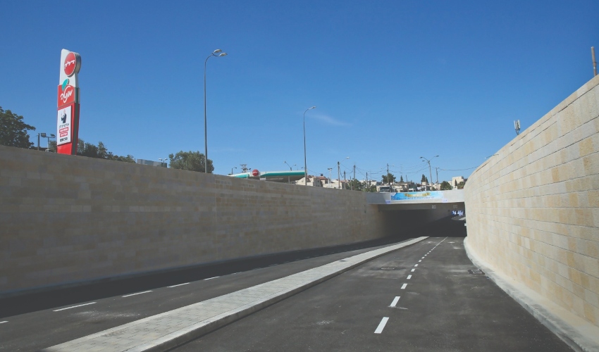 הפרדה מפלסית בצומת פת (צילום: ארנון בוסאני)