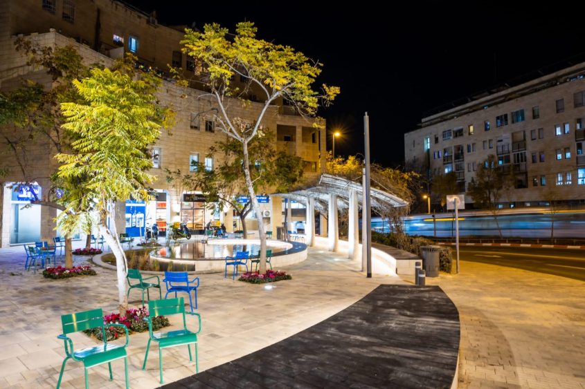 המרכז המסחרי (צילום: דור פזואלו)