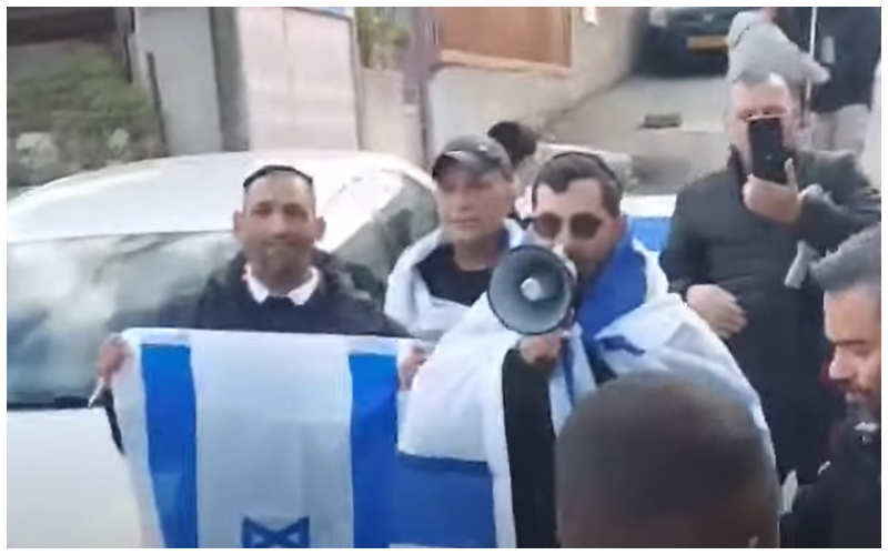 יהונתן יוסף בצעדה בשייח ג'ראח (צילום מסך מתוך סרטון של התנועה הרפורמית)