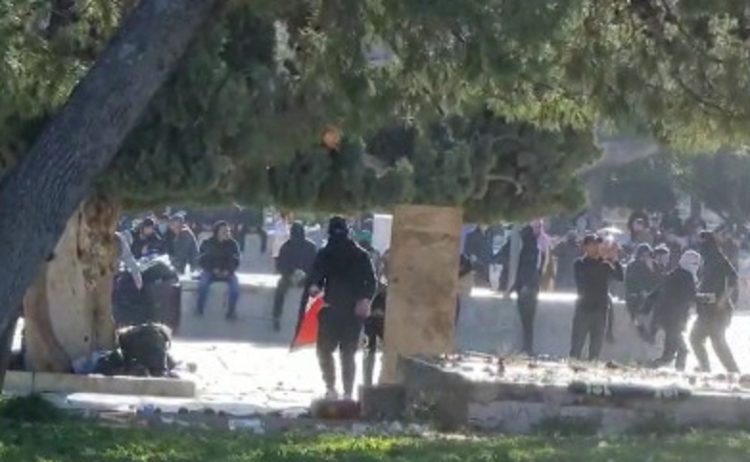 מהומות בהר הבית ברמדאן 2022 (צילום: דוברות המשטרה)