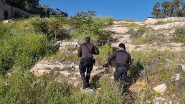 הסריקות אחר המחבל שנמלט (צילום: דוברות המשטרה)