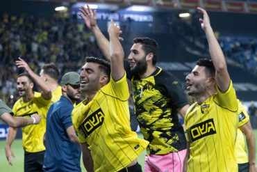 חגיגות העלייה לגמר הגביע (צילום: אורן בן חקון)