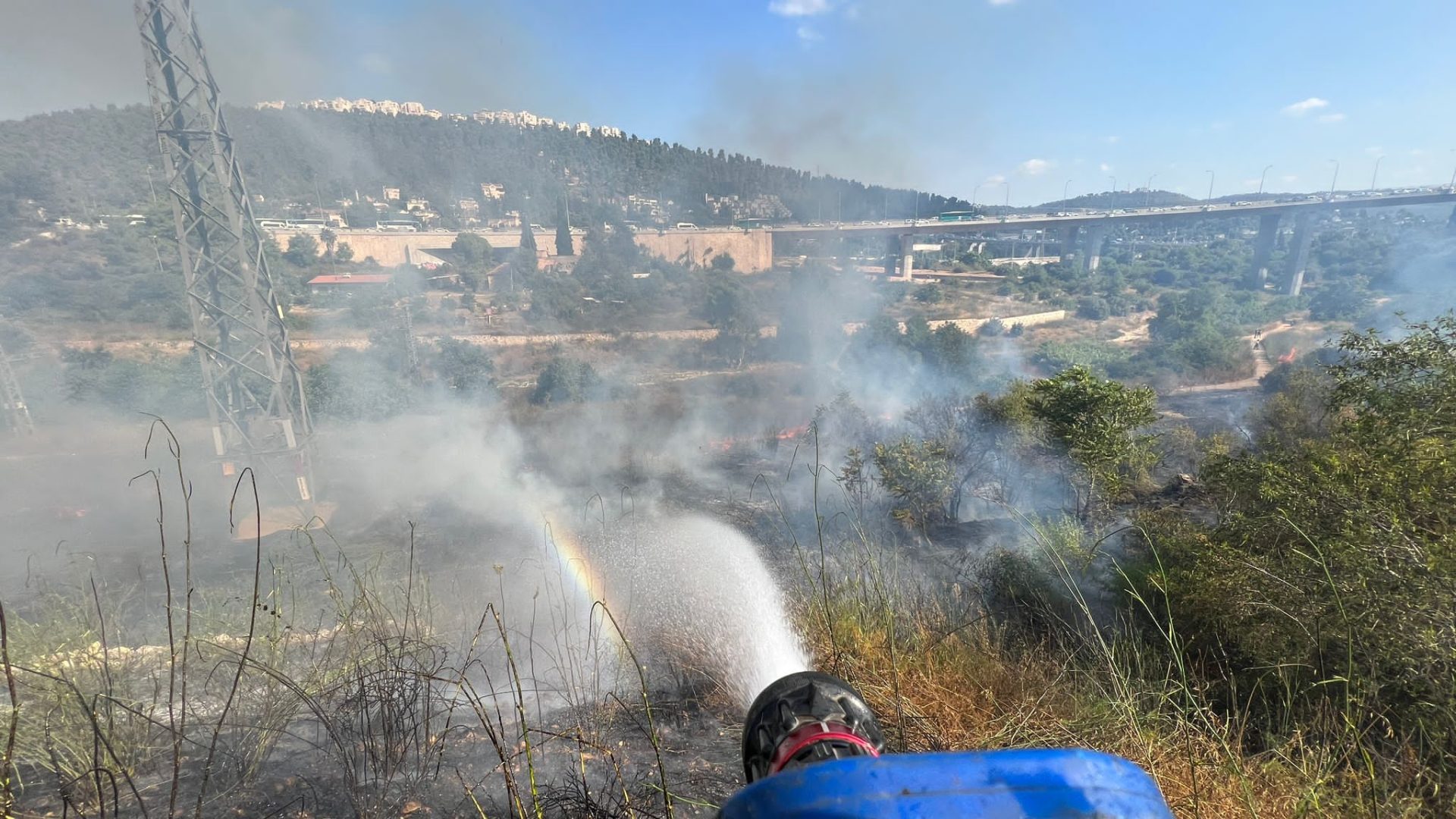 השריפה בסמוך למבשרת (צילום: תיעוד מבצעי כב"ה מחוז ירושלים)