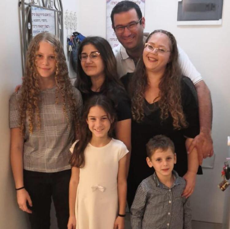 משפחת מרקוביצ'י בהרכב מלא (צילום: אלבום משפחתי)