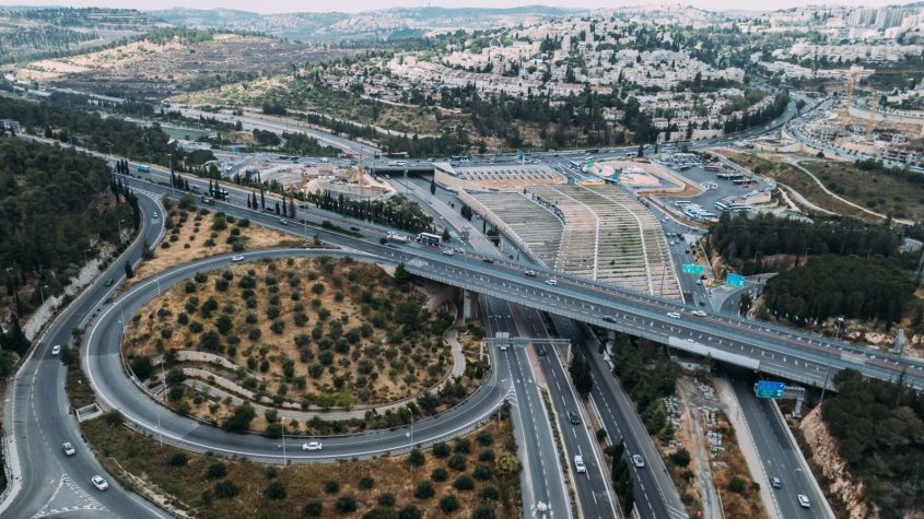 מסוף הארזים (צילומים: שי שחר, באדיבות חברת מוריה)