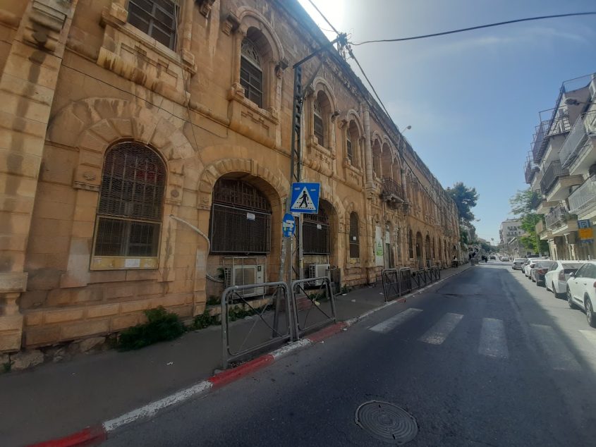 בניין הארמון (צילום: אדם אקרמן)