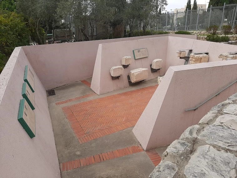 המתחם הצלבני בגן הארכיאולוגי בכנסת (צילום: אדם אקרמן)
