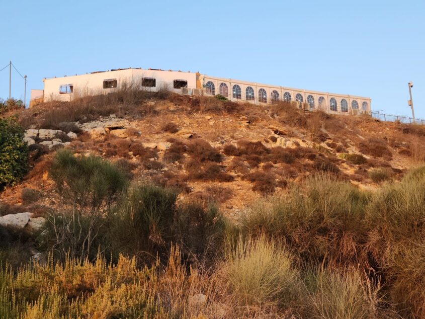 אוהל התפילה הלא חוקי ברמות (צילום: באדיבות התושבים)