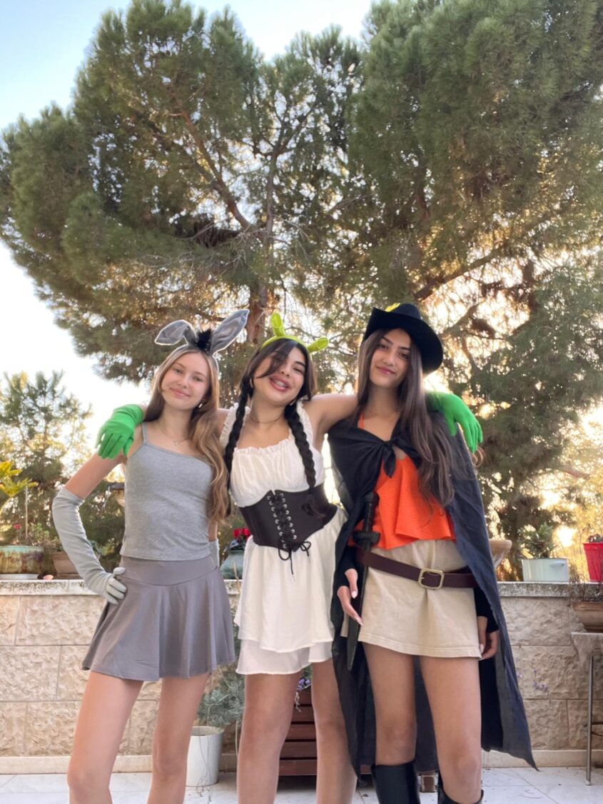 יעל רנן, יעלה מורד ודפנה וול, ביה"ס קשת תפל"ז