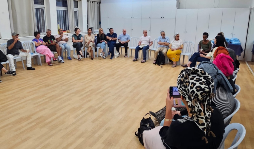 מתנדבי סיירת ההורים (צילום: הרשות הלאומית לביטחון קהילתי)
