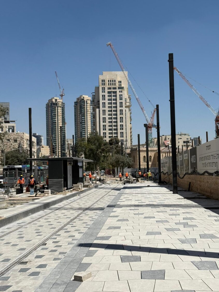 תחנות הרכבת השחורות בטורים (צילום: באדיבות חברת עדן)