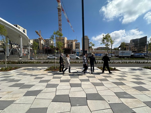 גשר הולכי רגל ברובע הכניסה לעיר (צילום הדמיה: טוטם באדיבות חברת עדן)