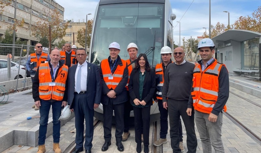 על ציר העבודות של הרכבת הקלה (צילום: דוברות משרד התחבורה)