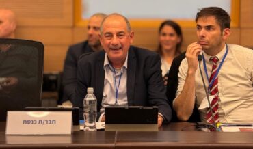 וסי חביליו בוועדה בכנסת (צילום: האיחוד הירושלמי)