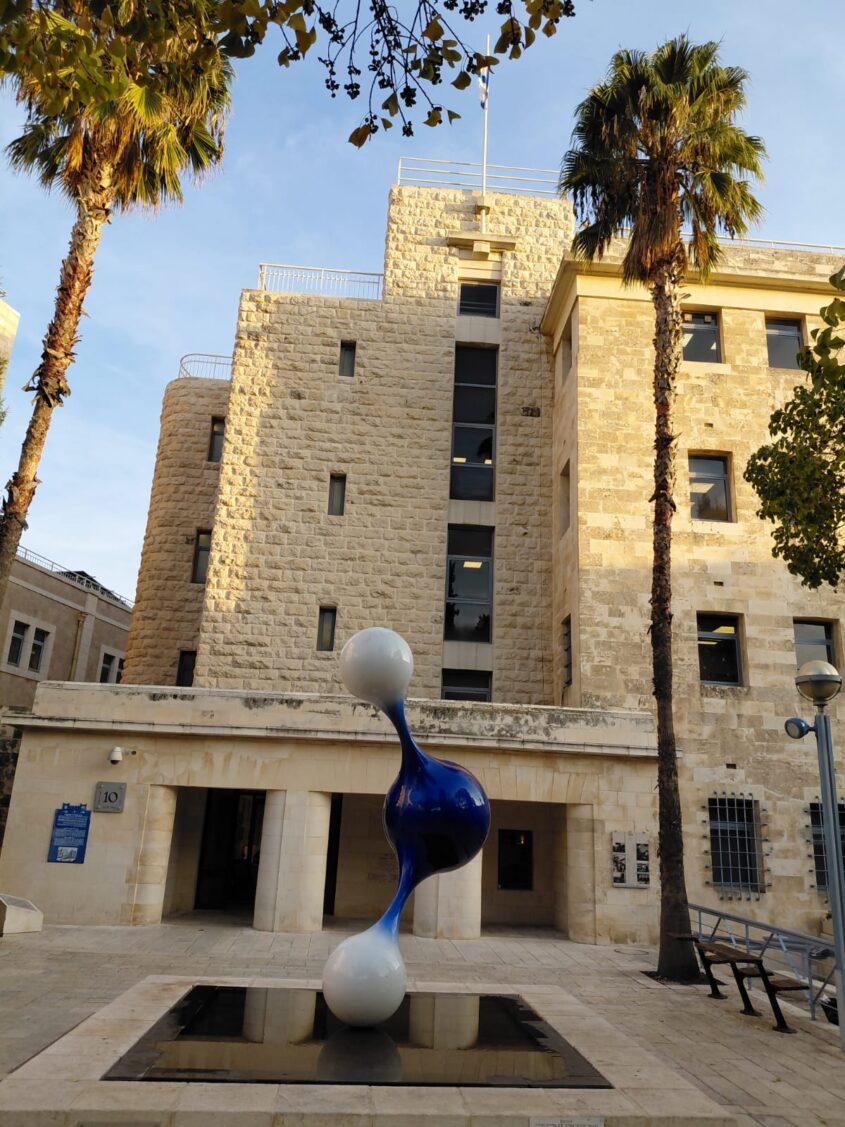 בניין העירייה ההיסטורי אחרי ששופץ (צילום: אדם אקרמן