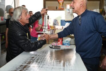 גם נומה הגיע להיפרד ממוטי צפניה (צילום: הדר אפשטיין)