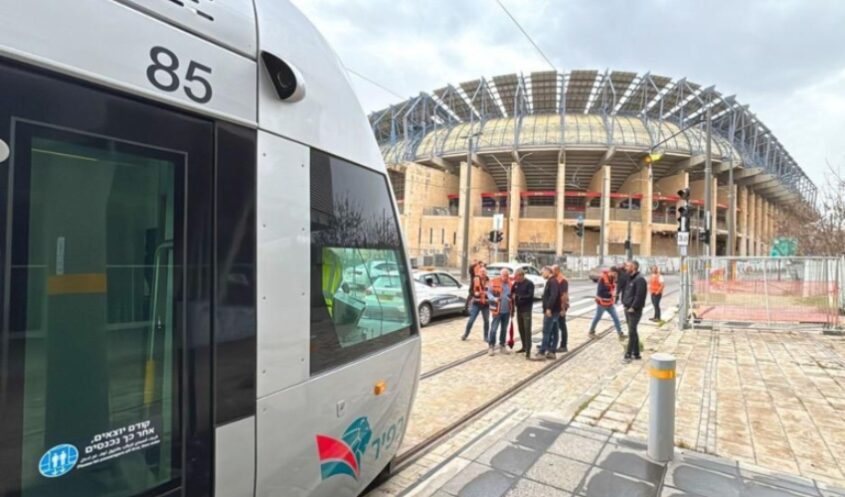 נסיעות הרצה של קו L3 (הירוק) במלחה (צילום: תחבורה לירושלים)