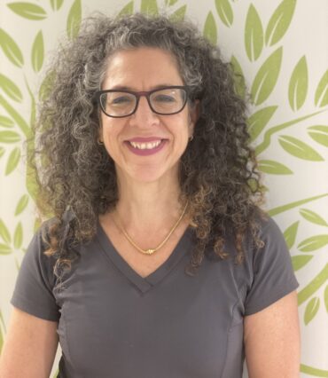 מירב מיארה, מנהלת אחיוּּת במרפאת בית הכרם בירושלים (צילום: דוברות כללית)