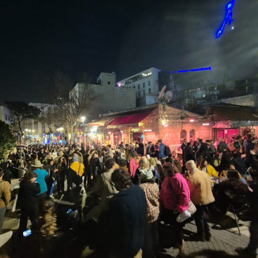התקליט (צילום: אבי גולדברגר)