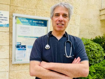 ד''ר זיו ססר
