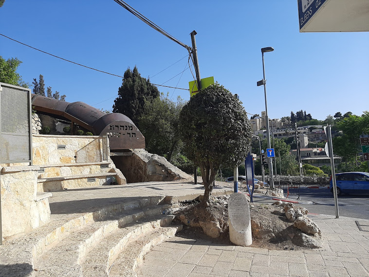 הכניסה לתעלת הקשר (צילום: אדם אקרמן)