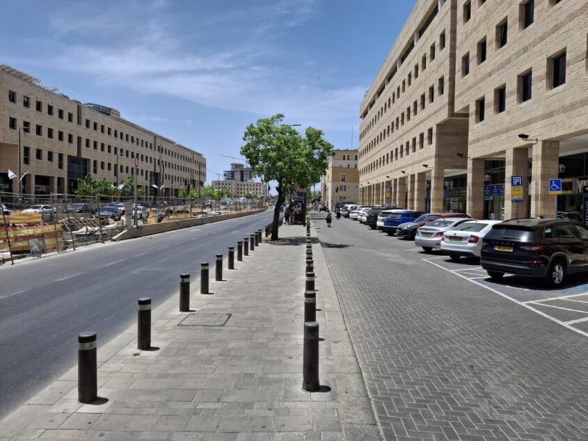 רח' כנפי נשרים כיום (צילום: מולי סן)