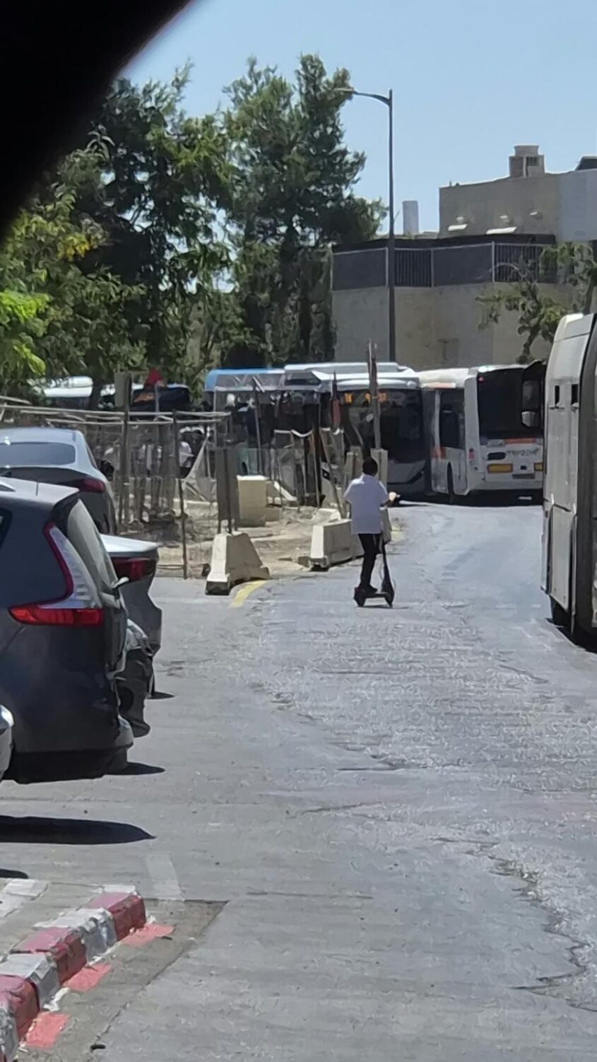 העבודות והפקקים בהר נוף (צילום:בני בירנצוויג)